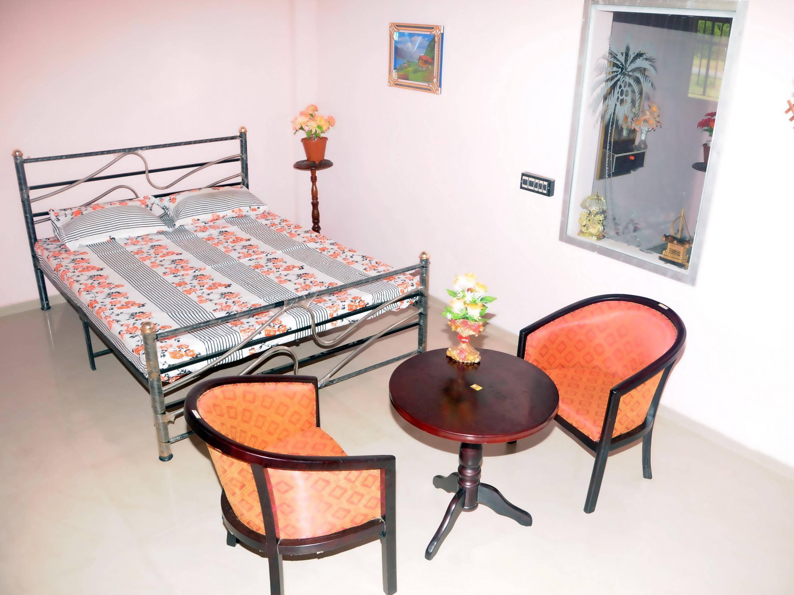 Sathwik Homestay Kumta Exterior photo